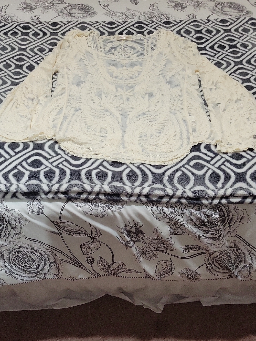 Simply Couture Cream Lace Crochet Blouse